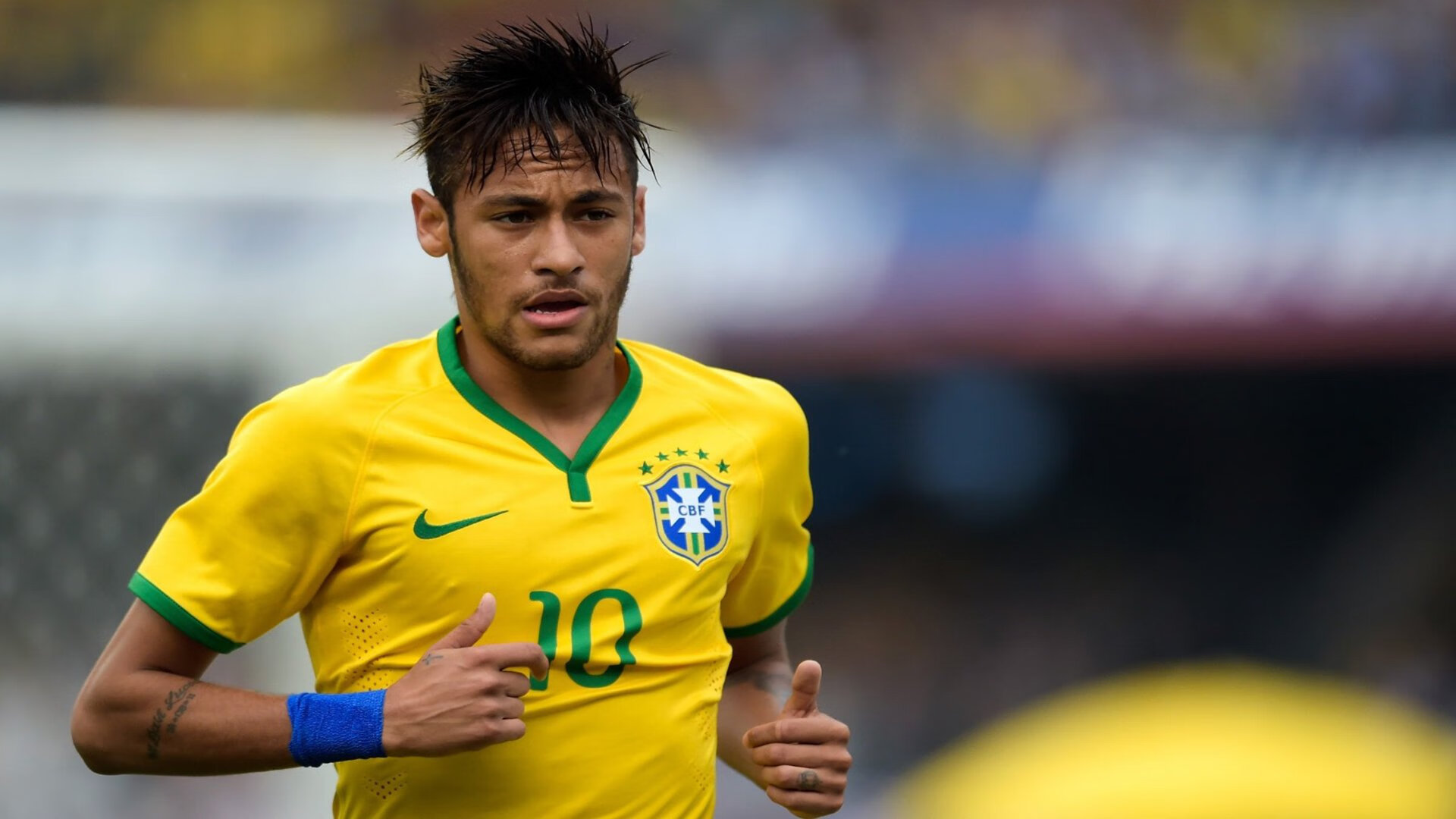 布莱顿高压从中路渗透寻找破门机会，布莱顿视频